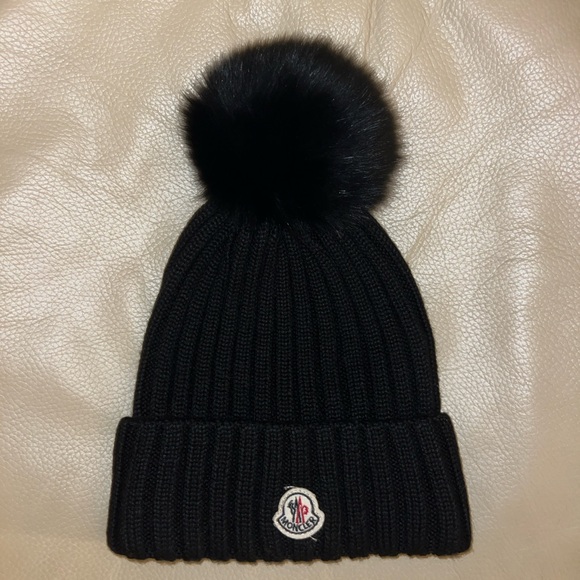 MONCLER Fur-Trimmed Ribbed-Knit Wool Beanie - Picture 1 of 2